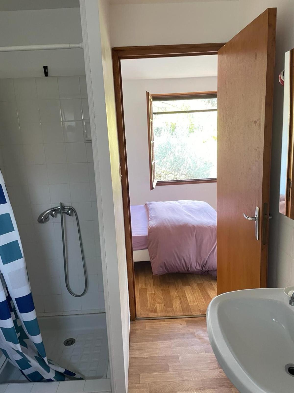 Appartement Au Fond Du Jardin Saint Jean du Pin Buitenkant foto